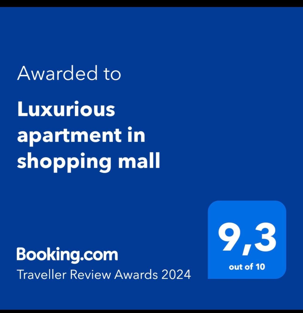 Entire Luxurious In Shopping Mall Appartement *
