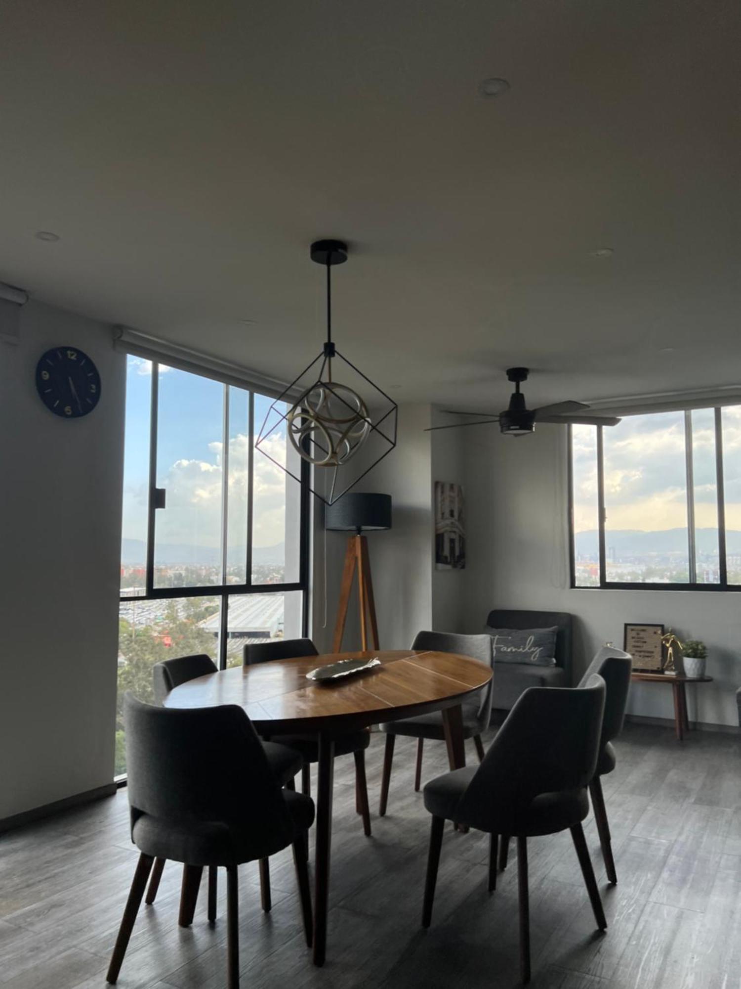 Entire Luxurious In Shopping Mall Apartment